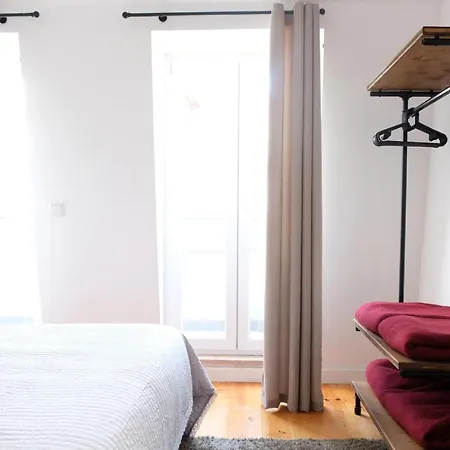 Poets Albergue *