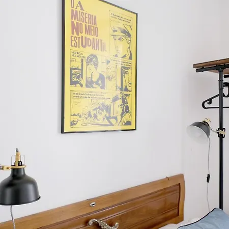 Poets Лиссабон